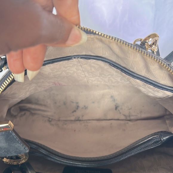 MICHAEL KORS blue and black signature Riley leather top zip medium size satchel. - Picture 10 of 16